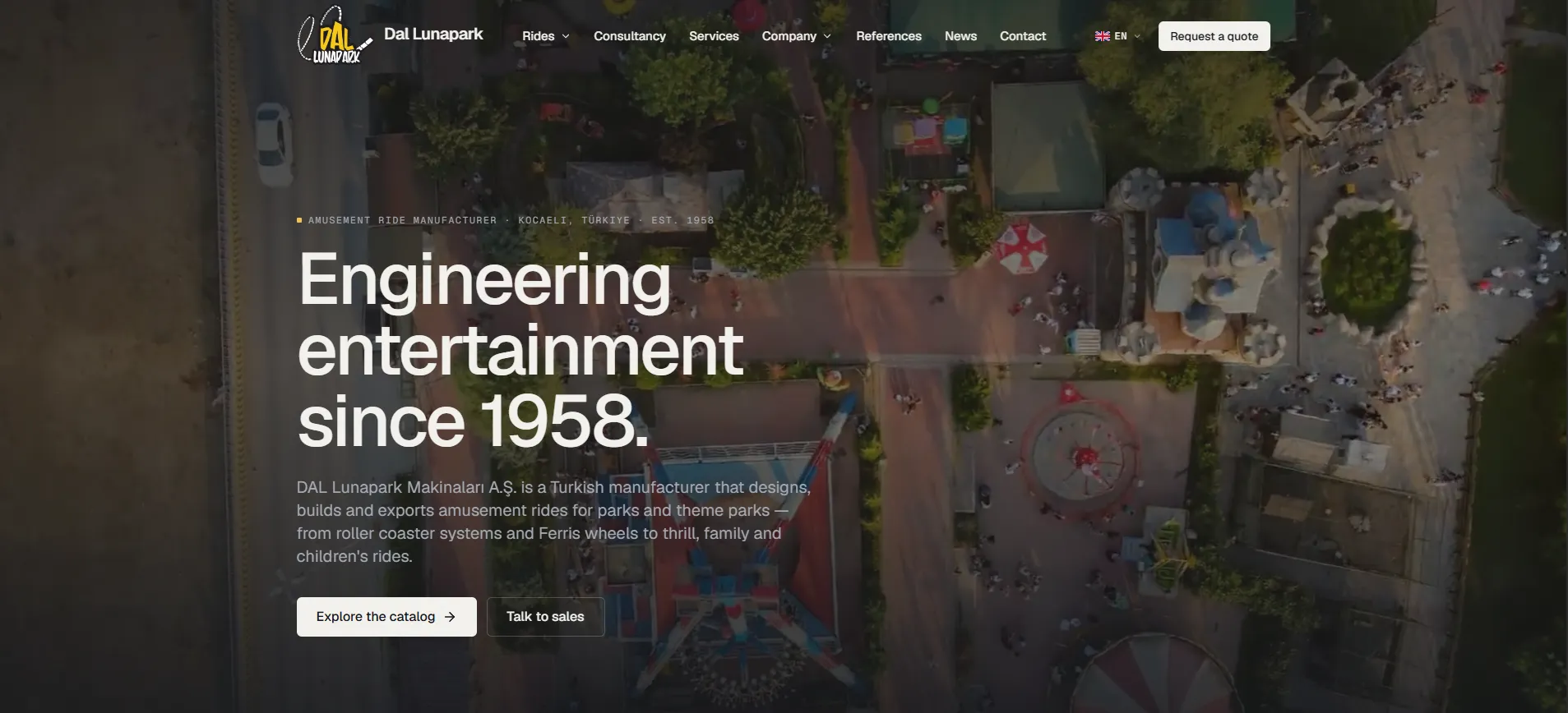 Dal Lunapark homepage with an aerial video of a theme park